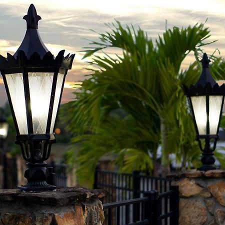 Spinnaker Inn Of Naples Vineyards Exterior photo