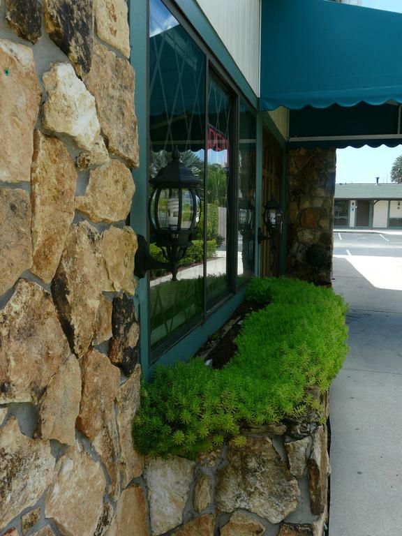 Spinnaker Inn Of Naples Vineyards Exterior photo