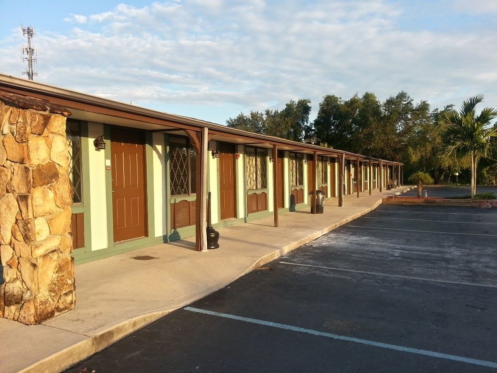 Spinnaker Inn Of Naples Vineyards Exterior photo
