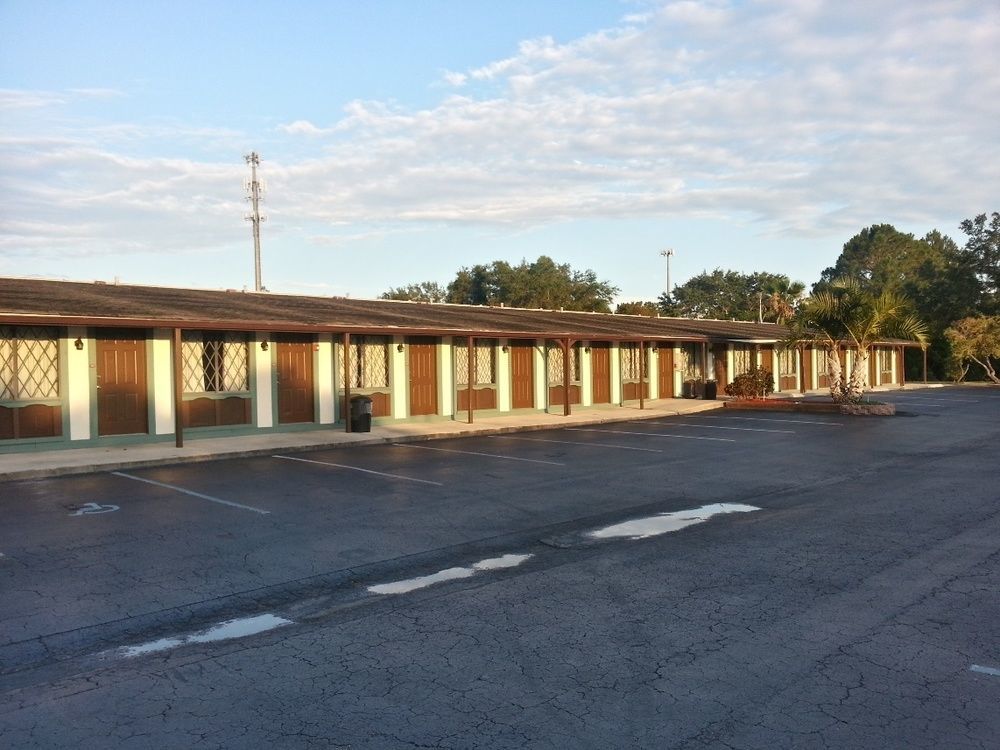 Spinnaker Inn Of Naples Vineyards Exterior photo